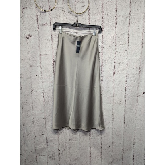 Abercrombie & Fitch Gray Midi/Maxi Satin Skirt Elastic Waist Sz XS NWT - Picture 1 of 8
